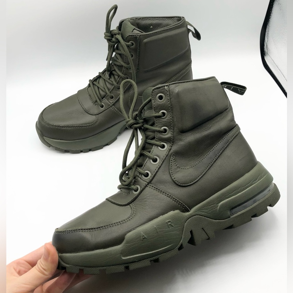 Nike Air Max Goaterra High Top Sneaker Boot Army Boot Dark Green Women’s 7.5